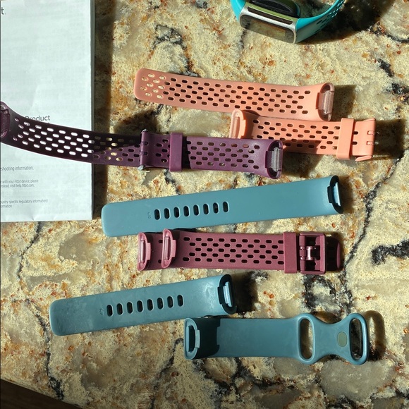 Fitbit Charge 5 extra bands and charging cord used item - Picture 4 of 6